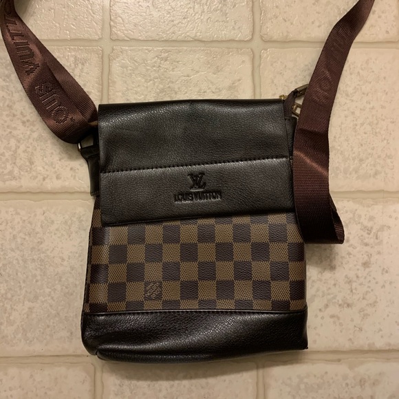 Louis Vuitton crossbody bag
